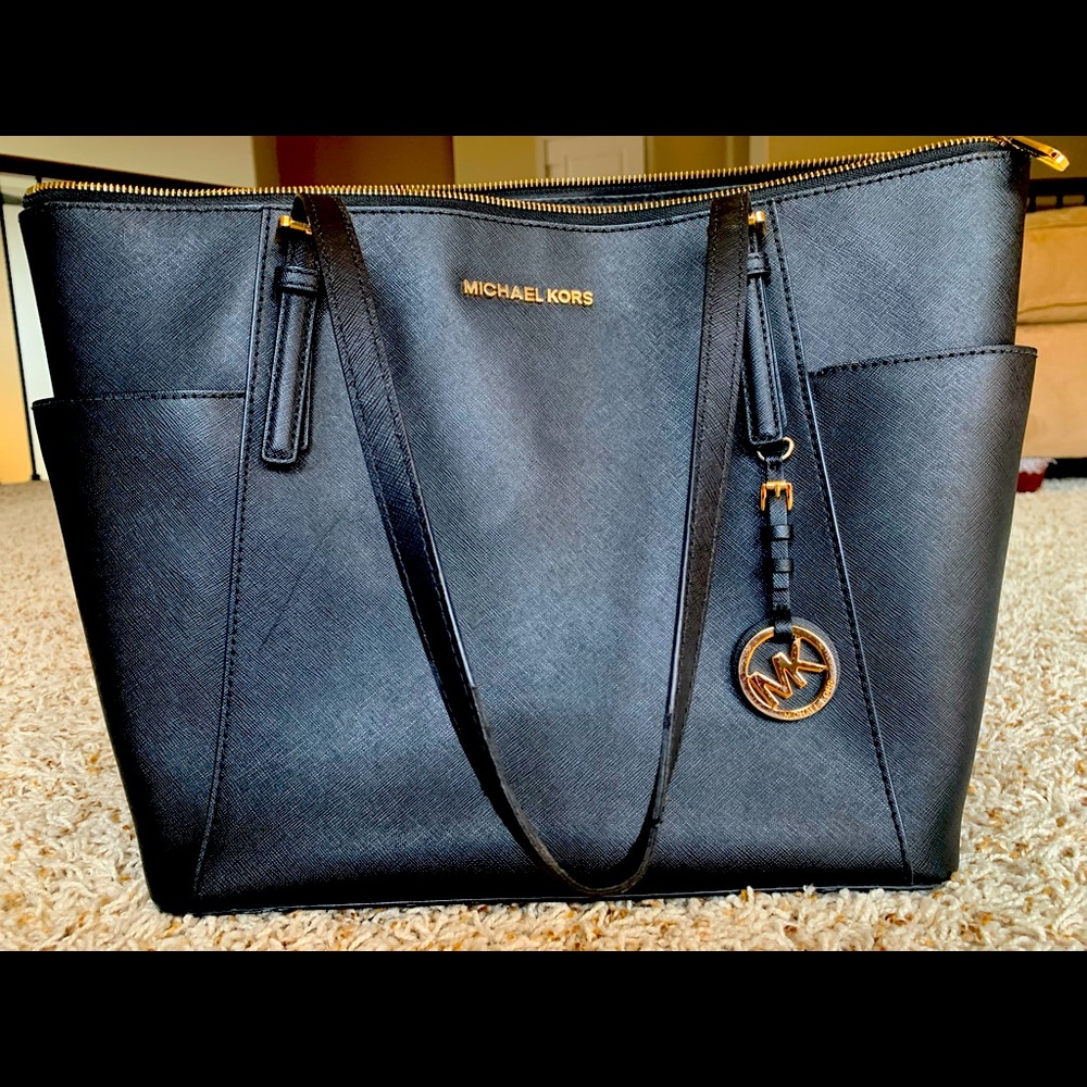 Michael Kors Charlotte Large Top Zip Tote